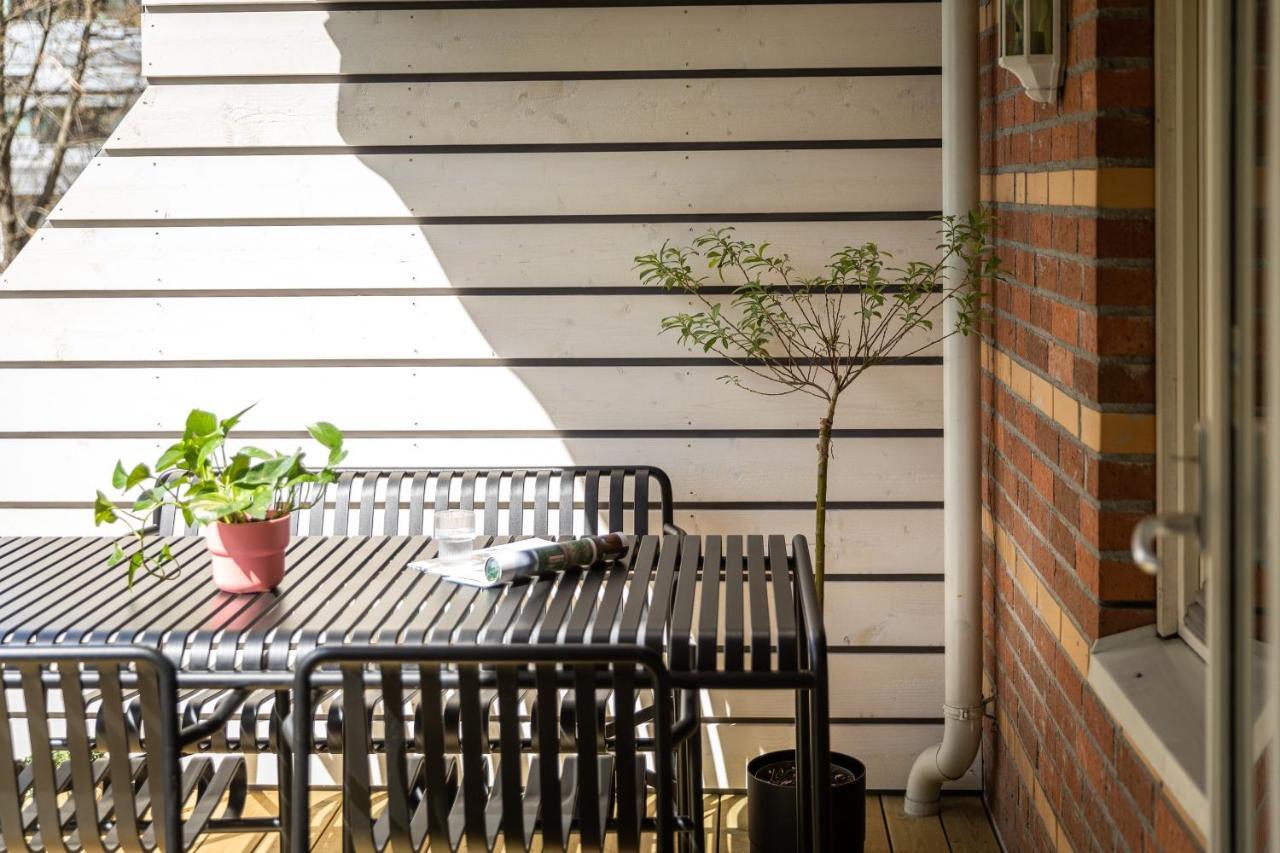 Scandinavian Apartment With 2 Bedrooms And Terrasse - Close To Storo Storsenter And All Public Transport 오슬로 외부 사진
