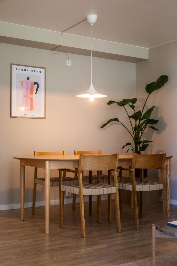 Scandinavian Apartment With 2 Bedrooms And Terrasse - Close To Storo Storsenter And All Public Transport 오슬로 외부 사진